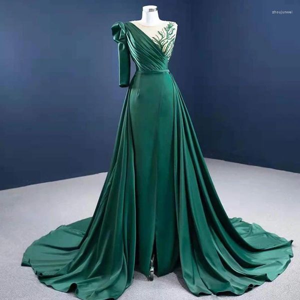 Robes de soirée RSM Collection Robe de soirée verte 2024 Lacets dans le dos 67274 Simple Satin Une épaule Sirène Manches longues Applique Banquet