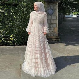 Robes de fête Sévintage Elegant Light Pink Arabie Evening Muslim Long Flare Sleeves Tiered Floor Longle Woman Gowns Prom 2024