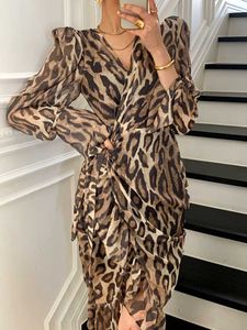 Robes de soirée Robe léopard sexy femmes vintage printemps été à manches longues col en V robe portefeuille dames décontracté imprimé léopard robe longue T220930