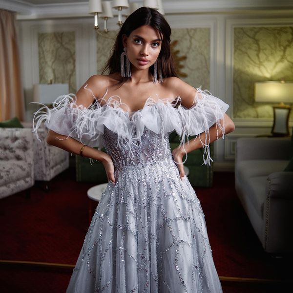 Robes de fête Sharon a dit luxe Dubai Feather Silver Evening Elegant Long Gold Lilac Femmes Robe formelle pour invité de mariage SS081 230505
