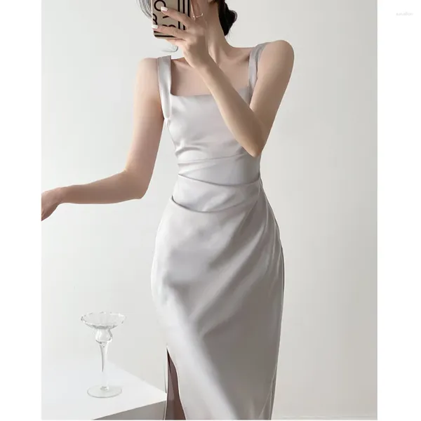 Robes de soirée Argent Gris Robe Femme Été 2024 Xianqi Slim Fit Satin Français Haute Qualité Charme Élégant Long