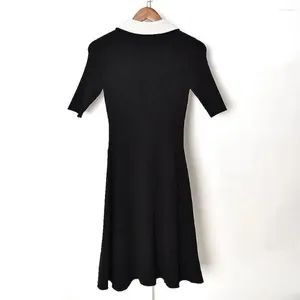 Robes de fête solides noires mode femmes mini robe 2024 Fashon Lady Square Collippe Zipper Puff Short-Sheeve High-Waist A-Line Vestidos