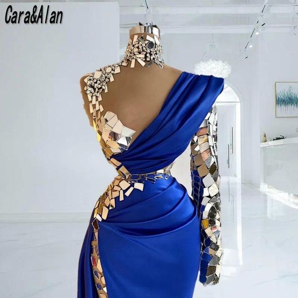Robes de fête Soirée bleue brillante 2024 manches longues à manches hautes à manche haute couture côté fente robe de bal