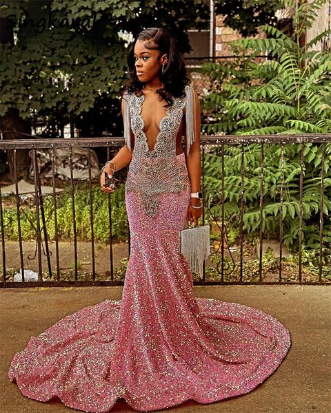 Robes de fête Robe de bal longue rose brillant 2024 pour les filles noires Perles cristaux strass de casse