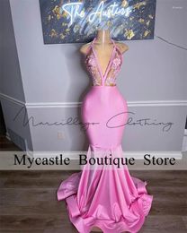 Feestjurken Sparkly Pink Prom For Black Girls 2024 Sexy Halter Mermaid Dress Sheer kralen Appliques Avondjurken