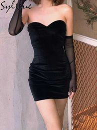 Robes de soirée d'été Style français rétro Hepburn vent robe serrée enveloppé poitrine femme manches Yamamoto sexy discothèque sans bretelles Derss 230322