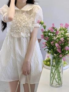 Robes de fête Sweet Pure Color Fairy Robe courte française Sleeve Bodycon Mini femelle haute taille Kawaill 2024 Été