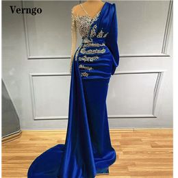 Robes de soirée Verngo bleu royal satin perles manches longues robes de soirée avec train détachable col en V Dubaï femmes de luxe robes de bal formelles 230217