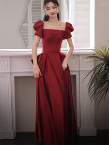 Robes de fête vins rouges longues robes élégante color carré collier de perle arc perle jupe a-line jupe de mode robe de soirée m355