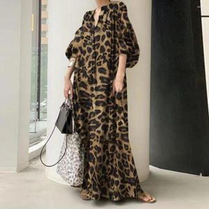 Robes de fête Femmes Maxi Dress Leopard Print Stand Collar V Neck Neck Bohemian Style Casual Shirt Full Longueur Baggy plage