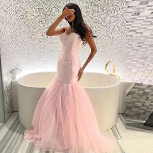 Robes de fête Xijun Baby rose tulle soir Spaghetti Strap Perles perles pliched bched Saudi Arabe Prom Robe Celebrity Robes