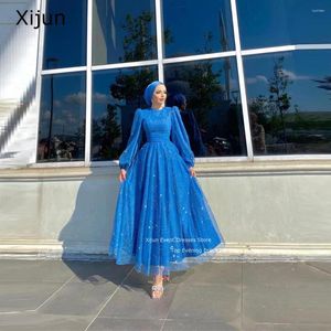 Robes de fête Xijun Blue Glitter Prom Manches longues A-Line Evening Modest Dubai Arabe Women Gowns Formal Maroccan Kaftan