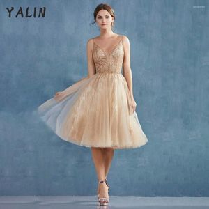 Vestidos de fiesta Yalin Champagne Elegantes secuencias de vestimenta de baile de graduación Longitud de la rodilla de la rodilla Vestidos de bienvenida Formal Vestidos de Fiesta