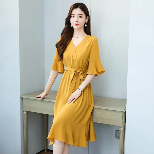 Robes de fête jaunes d'été femme jupe élégante solide de femmes tuniques sexi robe V-col