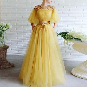 Robes de soirée jaune doux retour col rond manches bouffantes robe de bal en tulle cristaux ceinture longueur de plancher femmes robes de bal 2022