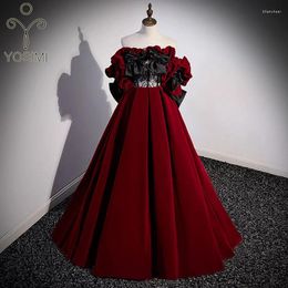 Robes de fête Yosimi-Women VELVET VELVET VELVET ELLEGant Black Arc Short Couper Slash Non soir Automne Hiver 2024