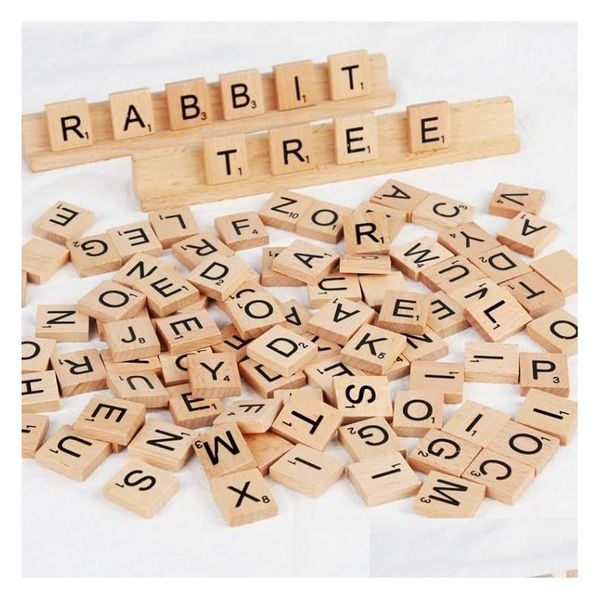 Favor de fiesta 100 unids / set Alfabeto de madera Scrabble Azulejos Letras negras Números para manualidades Madera SN4203 Entrega de gota Home Garden Festive DH643