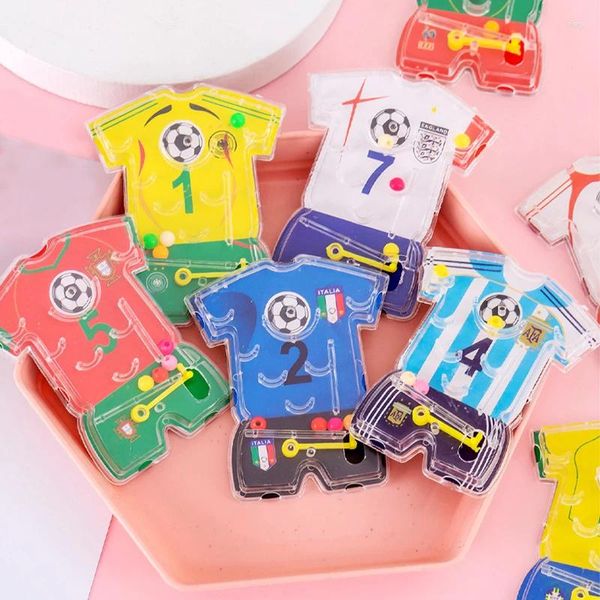 Party Favor 10pcs Football Themed Pinball Maze Fingertip Toys Soccer Team Game Kids Birthday Favors Goodies FILLERS PINATA Cadeaux