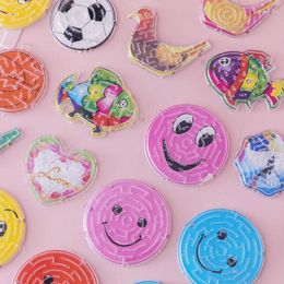 Party Favor 20pcs mignon animal avion labyrinthe puzzle jeu petite intelligence labyrinthe jouets bébé douche enfants anniversaire faveurs pinata remplisseurs