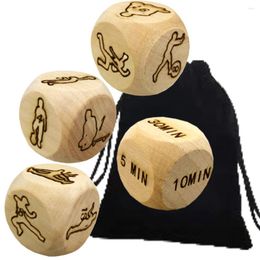 Party Favor 4pcs Wooden Yoga Fitness Exercice Decision Dice Night Naughty Dice / Running Sports Game Couple Portable Choices Gift