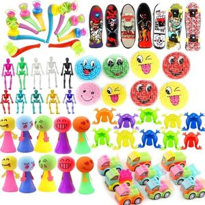 Party Favor 70pcs / Set Kids Birthday Favors Finger Skateboard Maze Toys Giftay Giveaway Pinata Stuffing Supplies Carnival Prix