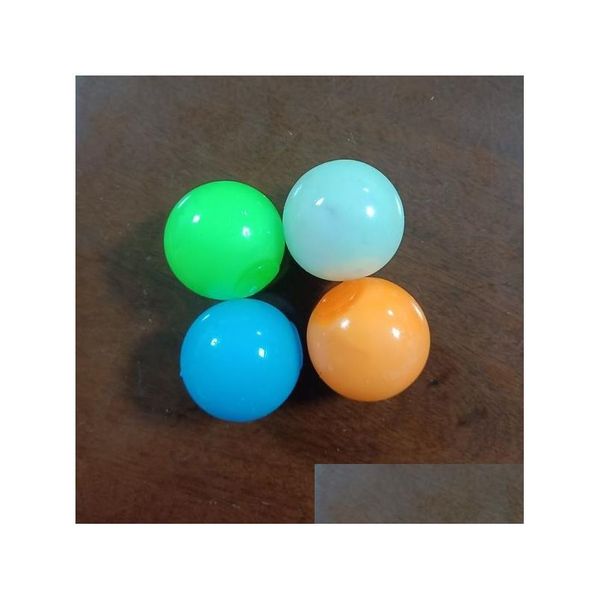 Party Favor Plafond Sticky Wall Ball Lumineux Lueur Dans Le Foncé Squishy Anti Balles Extensible Doux Squeeze Adt Enfants Jouets Cadeau De Fête 20 Dh76H