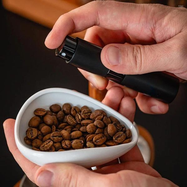 Fête favorise les grains de café Dosing tasse de tasses et pulvérisation portable humidificateur poudre anti-statique électrique accessoires de moulin à expresso