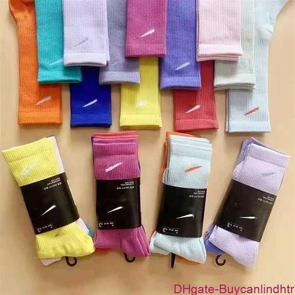 Party Favor Bas de coton hommes et femmes se moquent de NK multi paires crochet tube haut couleur bonbon chaussettes de basket-ball de sport QR9T202q