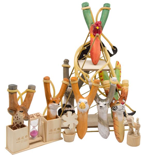 Party Favor Creative Sculpture sur Bois Animal Slingshot Jouet Animaux de Dessin animé Peint à la Main en Bois Statue poupée Artisanat Enfants Cadeau préféré pour l'extérieur