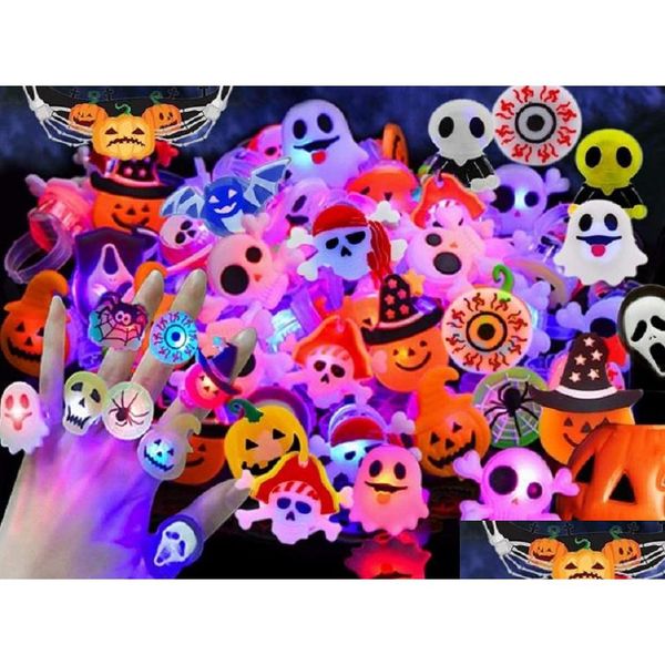 Party Favor Halloween Light Up Ring Treats Favorise Flash LED Glow Anneaux dans le noir Goodie Sac Remplisseurs Drop Livraison Maison Jardin Fest Dhasg