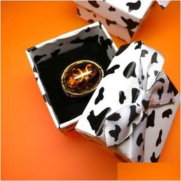 Party Favor Highgrade Black Spots Papier Anneaux Boîte Bijoux Accessoires Boucle D'oreille Pendentif Emballage Cadeau Cas 5X5X3.5Cm Za5622 Drop Deli Dhgvy