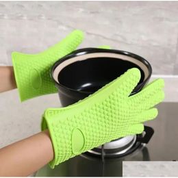 Party Favor Cuisine Four à micro-ondes Gants de cuisson Isolation thermique Anti Slip Sile Cinq doigts Résistant à la chaleur Coffre-fort non toxique B1026 DRO DHXVE