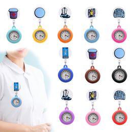 Feest gunst mooie clip pocket horloges clip-on revershangende verpleegkundigen horloge op fob intrekbare verpleegkundige Arabische cijfer wijzerplaat drop levering otzmp