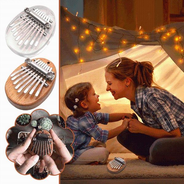 Favor de fiesta Mini Thumb Piano 8 Key Kalimba Finger Musical portátil con cordones Regalos de Navidad para la familia