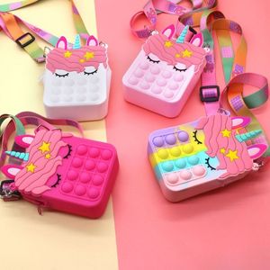 Party Favor Fidget Toys Pops Sensory Bubble Sac à bandoulière Sangles pour téléphone portable Finger Push Phone Pouch Case Porte-monnaie Décompression Licorne Jouets