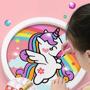 Jeux de fête Artisanat 18CM Gem Diamond Painting Art Kits pour enfants Autocollants mignons avec porte-clés Outils et fournitures de bricolage Enfants Cadeaux de Noël 231207