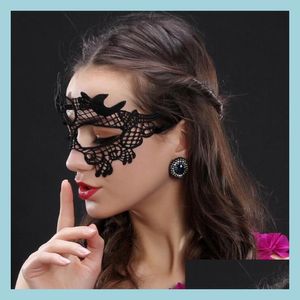 Masques De Fête Noir Demi Visage Dentelle Masque Creux Sexy Mascarade Eyemask Dance Party Ball Femmes Masques Anniversaire Noël Fournitures Drop D Dh7Ei