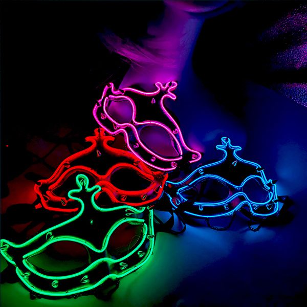 Máscaras de fiesta Halloween Luminous Lady Girl Mask with Light Led Sumining Half Face Supplies Decoración de baile 230817