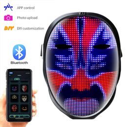 Máscaras de fiesta Máscara iluminada LED Aplicación de Halloween Programable FullColor Bluetooth que brilla intensamente para Masquerade DJ Cosplay Cool 230802