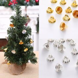 Feestvoorraden 10 stcs 2 cm Mini Gold Silver Jingle Bells Kerst Tree Decoratie Diy Hangende ornament Xmas Jaar Decors Handgemaakte bel Crafts