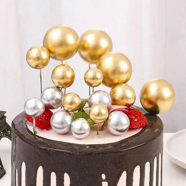 Fourniture de fête 20pcs Balls Cake Toppers 2-4cm Différent Taille colorée pour les décorations de Noël de mariage de Brithday