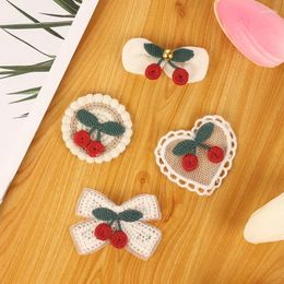 Feestbenodigdheden 5 -stcs Vintage Cherry Sieraden DIY Haarclip Accessoires Accessoires Sewing Gift Box Holiday Christmasmas Decoratie