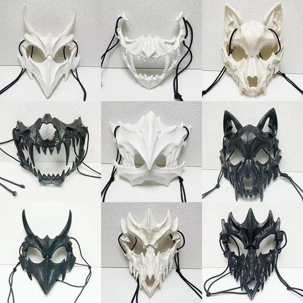 Suministros para fiestas Máscara de hueso Máscaras de miedo de Halloween Dientes largos Demon Samurai White Cosplay Masquerade Carnival Props