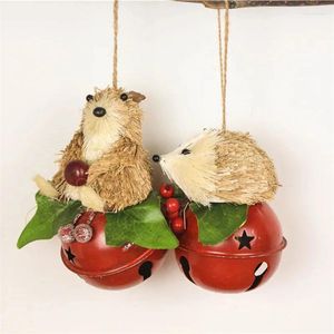 Feestbenodigdheden Kerstbomen Bells Strawbeer en egel hanger Noel Jingle Metal Decor Craft Ornament 3.5 