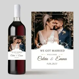 Fournitures de fête Étiquettes de vin de mariage personnalisées Autocollants personnalisés de fiançailles anniversaire de remise des diplômes de la mariée