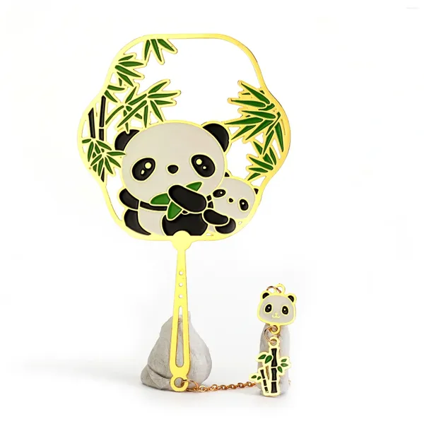 Les fournitures de fête personnalisent en gros 3D Bookmark Animal China Custom Design Design Metal Hollow Panda