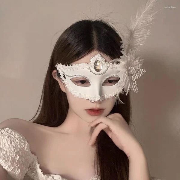 Fournions de fête Feather Sthingestones Femmes Masquerade Masque en dente