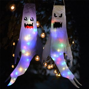 Fournitures de fête Halloween Ghost Windsock Drapeau suspendu avec lumière LED Jardin extérieur Patio Pelouse Avant Décoration KDJK2108