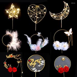 Fournitures de fête Joyeux anniversaire Cake Topper Décoration Whited Iron Crown Moon Coeur Stars Lumières Fleur Fleur Plume Mariage Dessert