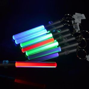 Fournitures de fête LED Lampe de poche Keychain Keychain mini torche Keychains en aluminium Anneau de touche durable Glow Pen Magic Wand Stick Light Sabre L4003258